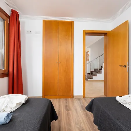 Dacil Villa *